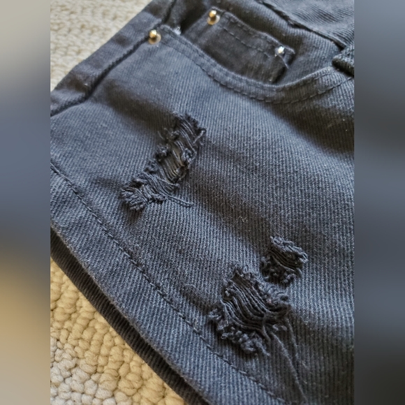 Like New✨ Ripped Holes Denim Shorts - Picture 3 of 3